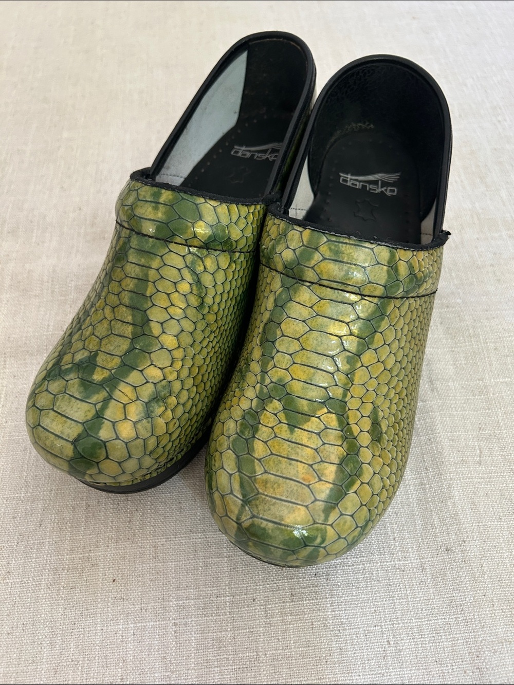 Dansko Professional Python Patent Green Clogs Women's Size 39 Snakeskin Leather - Picture 14 of 14